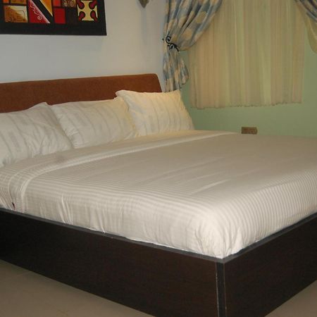 Ben Auto Hotel Lagos Zewnętrze zdjęcie