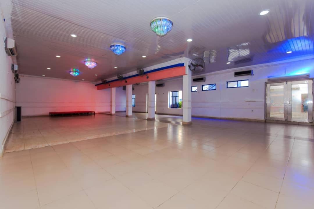 Ben Auto Hotel Lagos Zewnętrze zdjęcie