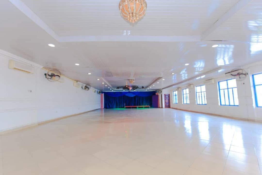 Ben Auto Hotel Lagos Zewnętrze zdjęcie