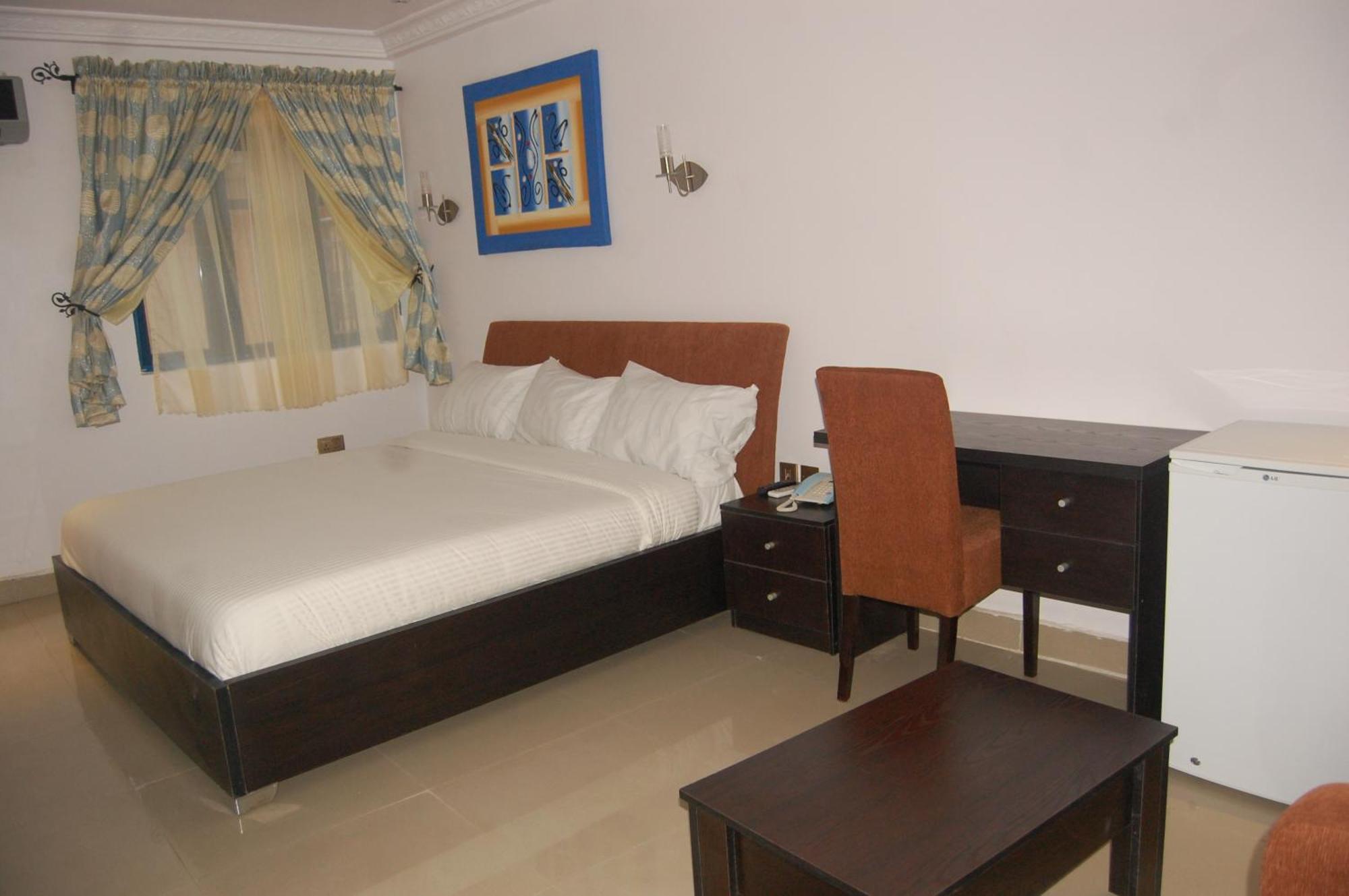 Ben Auto Hotel Lagos Zewnętrze zdjęcie