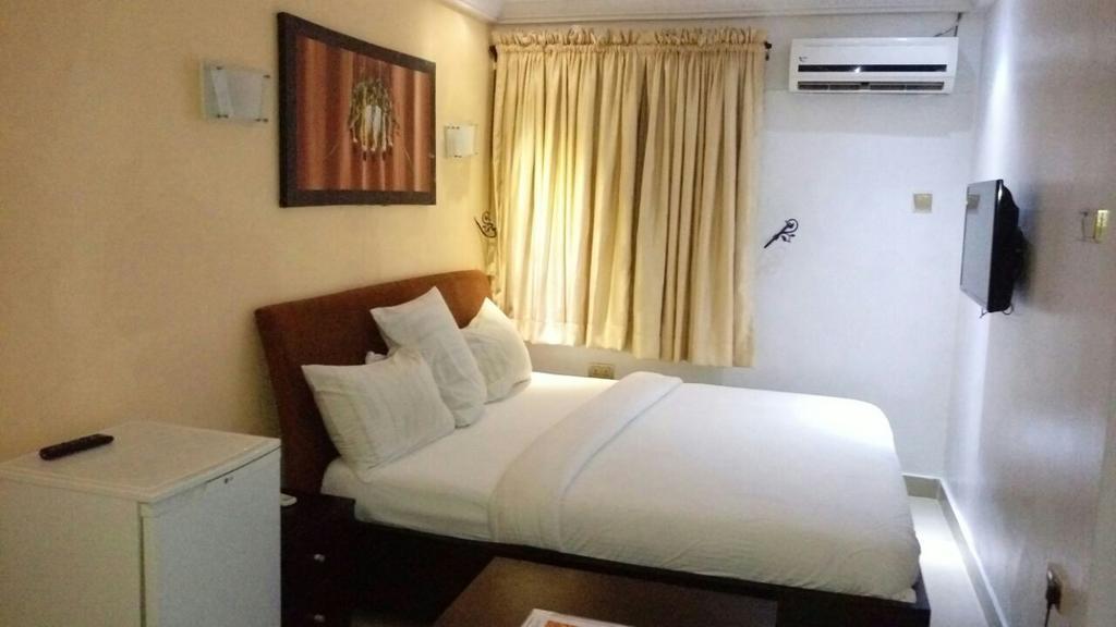 Ben Auto Hotel Lagos Zewnętrze zdjęcie