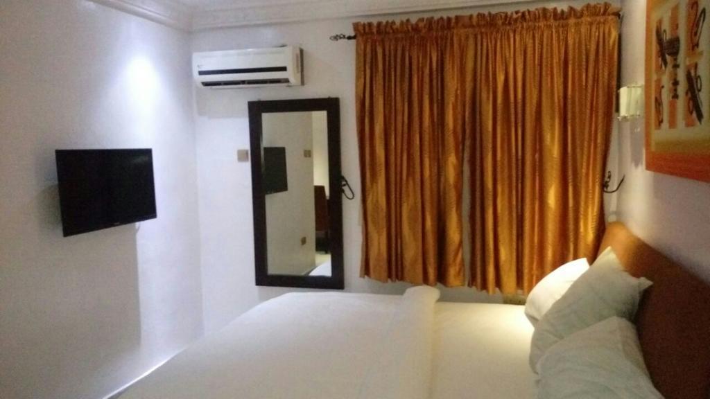 Ben Auto Hotel Lagos Zewnętrze zdjęcie