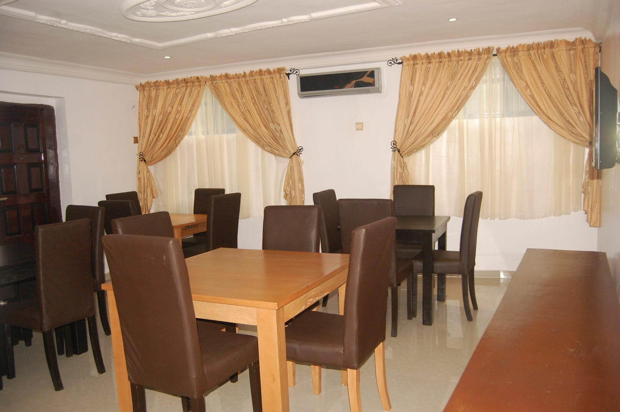 Ben Auto Hotel Lagos Zewnętrze zdjęcie