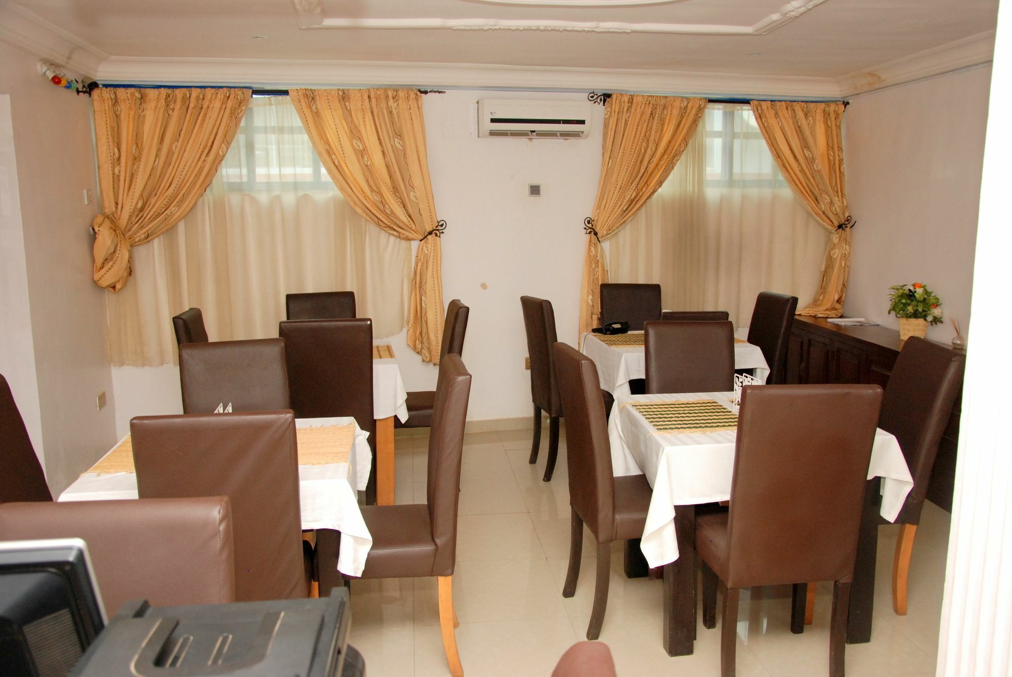 Ben Auto Hotel Lagos Zewnętrze zdjęcie